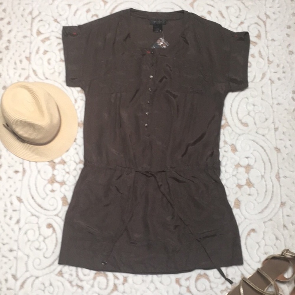 Scoop Neck Iridescent Sheer Tunic